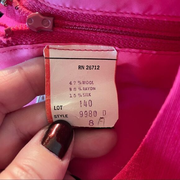 Vintage Jennifer’s Hot Pink Structured Silk and Wool Blend Dress - Picture 6 of 7